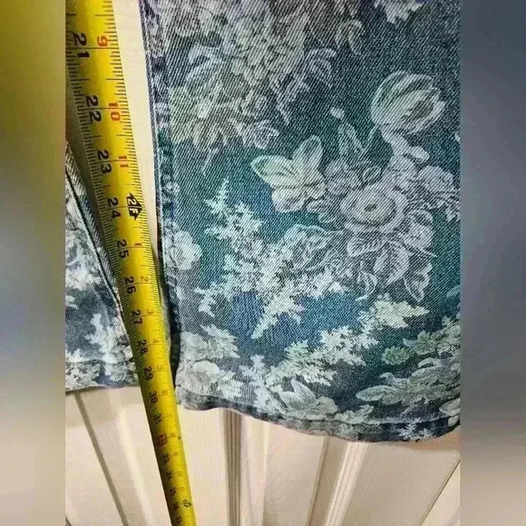 NWT Gap × LoveShackFancy High Rise Floral ‘70s Flare Jeans - Picture 3 of 8